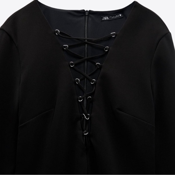 Blogger’s Favorite 🤩 Zara Black Lace-Up Front Eyelet Bodysuit - Picture 3 of 10